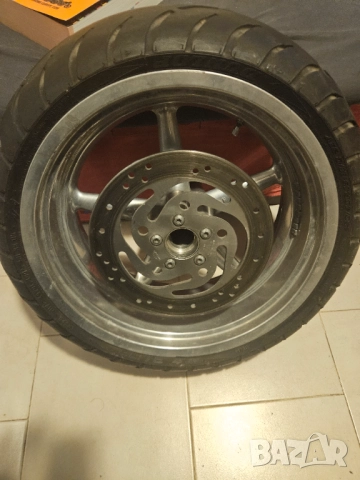 Harley задна джанта 18x8.0, снимка 2 - Мотоциклети и мототехника - 52976200