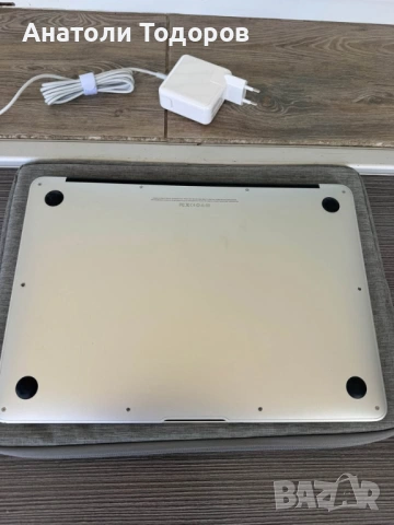 MacBook Air - A1466, снимка 2 - Лаптопи за дома - 54132369