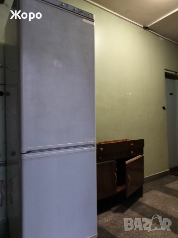 подарявам хладилник с фризер siltal използван работещ