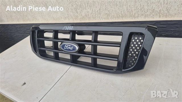Централна решетка Ford Ranger година 2003 2004 2005 2006 2007 код UM4850710, UM48-50710 , снимка 2 - Аксесоари и консумативи - 52924980