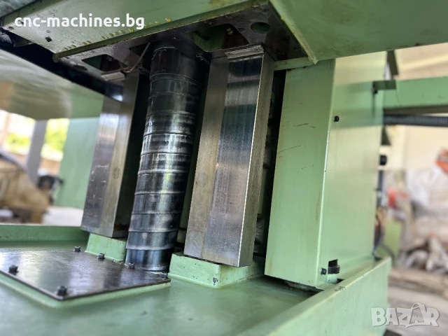 3 осна  CNC фреза с ЦПУ MAHO 800E инструментална , снимка 4 - Други машини и части - 51019969