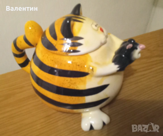 Интересен керамичен комплект чайник и купа, снимка 3 - Сервизи - 54129313