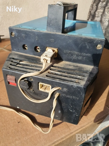 Съветски телевизор Електроника ВЛ 100, снимка 5 - Антикварни и старинни предмети - 52412660