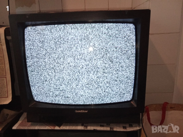 Телевизор Goldstar,20 инча, снимка 2 - Телевизори - 52840237