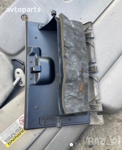 Chrysler voyager 2004година жабка и сенници, снимка 5 - Части - 40476207