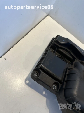 Капак на разпределителния вал за Volvo V70 2.0 TDI 163HP (2012) 31330239, снимка 2 - Части - 54054117