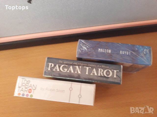 78 съвременни таро карти: Urban Tarot & Pagan Tarot & Spacious Tarot, снимка 3 - Други игри - 33814085