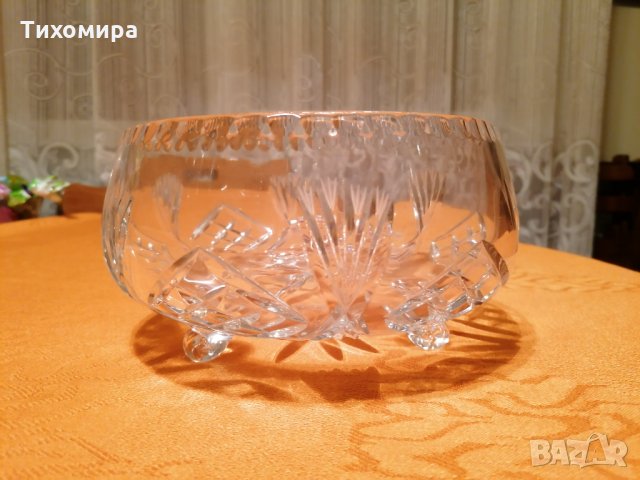 Кристална купа с крачета