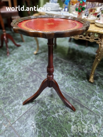 Страхотна антикварна английска помощна масичка , снимка 2 - Антикварни и старинни предмети - 52310056