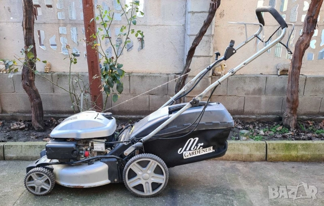 Косачка бензинова самоходна немска с стартер