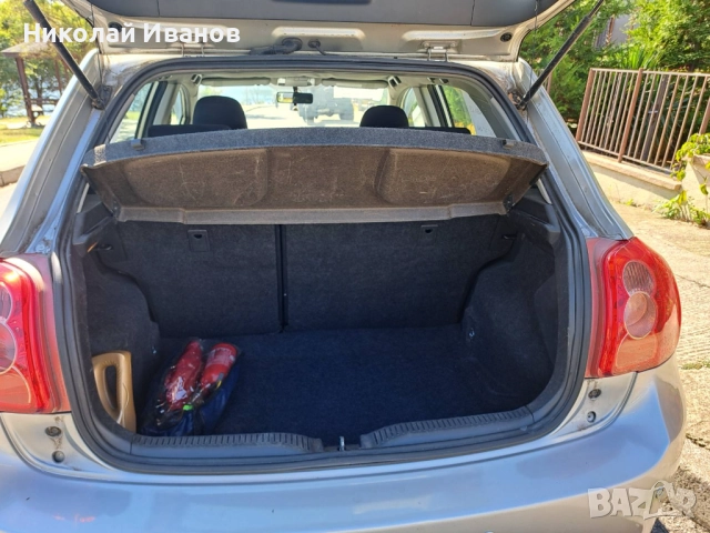 Toyota Auris 1.4 i 16V VVT-i , снимка 9 - Автомобили и джипове - 52013686