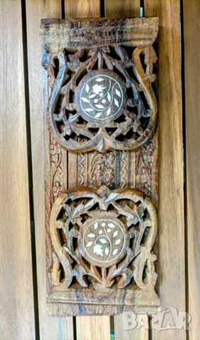 Изящна  ръчно резбована поставка за книги от червено дърво., снимка 4 - Антикварни и старинни предмети - 48895538