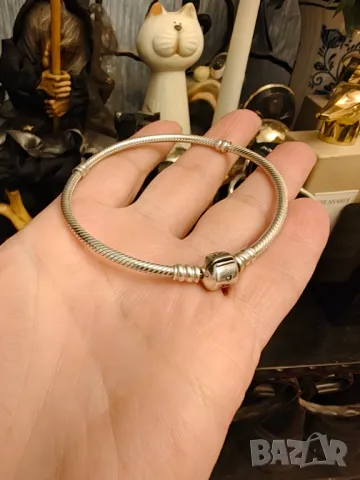 Пандора оригинална гривна, снимка 4 - Гривни - 49668475