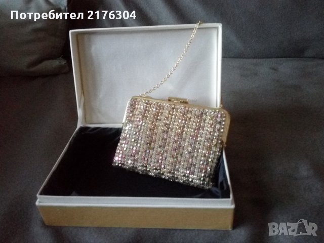 кокетна чантичка с камъчета за предстояшия Бал, снимка 1 - Чанти - 32165490