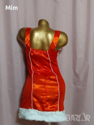 S/M Червена сатенена рокля с бели пухчета за Коледа , снимка 4 - Рокли - 52634545