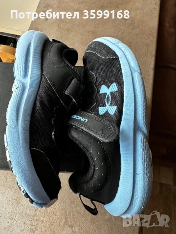 Детски маратонки Under Armour, снимка 6 - Детски маратонки - 53955961