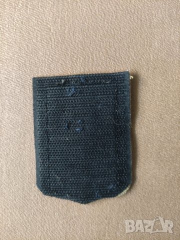 Продавам наръкавни Leader 1 i Frecce Tricolori

, снимка 2 - Екипировка - 42175172