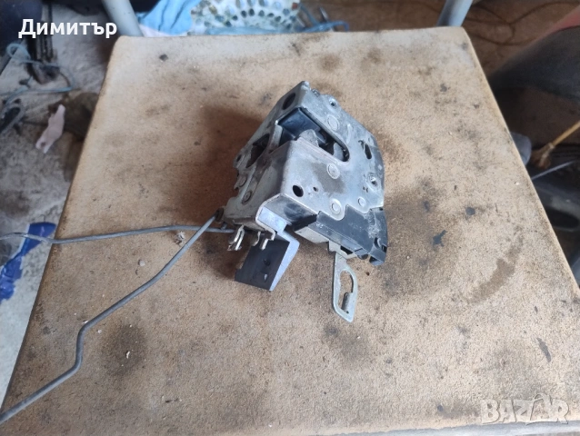 Брава Врата Предна Лява За БМВ Е36 Седан 1994г / BMW E36 Sedan 1994у