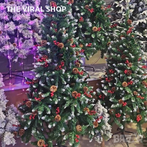 Изкуствена елха Luxury Diamond с червен глог и шишарки