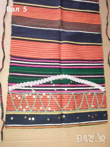 Автентична тъкана вълнена престилка , носия, снимка 3 - Антикварни и старинни предмети - 53888416