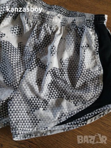 nike Printed Tempo Short - страхотни дамски шорти , снимка 3 - Спортни екипи - 37300122