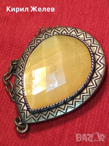 СТАРО ВИНТИДЖ КОЛИЕ с РЕТРО МЕДАЛЬОН БРОНЗ и ФАСЕТИРАН БОХЕМСКИ КРИСТАЛ с ОГЛЕДАЛЦЕ на ГЪРБА 23414, снимка 12 - Колиета, медальони, синджири - 35996900