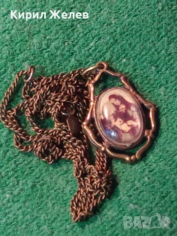 СТАРА РЕТРО СТИЛ РИМОКАТОЛИЧЕСКА БРОНЗОВА ИКОНКА с ВЕРИЖКА 27788, снимка 12 - Антикварни и старинни предмети - 47111500