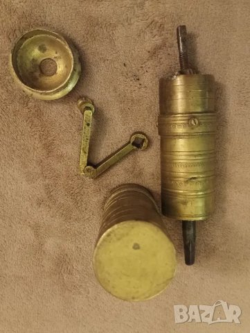 Винтидж, месингова кафемелачка. , снимка 5 - Антикварни и старинни предмети - 47676259