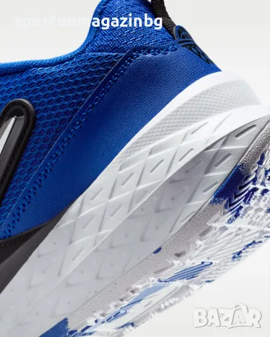 Юношески маратонки Nike Team Hustle D 12 (GS), снимка 9 - Детски маратонки - 56099764