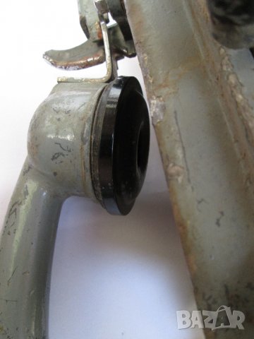 голям СТАР телефон от подводница, 1969 и стар перископ от  танк  ТНПО - 170 А / JOW 20 DND 3, снимка 6 - Антикварни и старинни предмети - 28966088