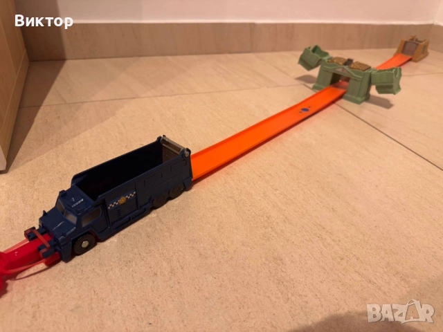 Писти Hot Wheels, снимка 4 - Коли, камиони, мотори, писти - 52657098