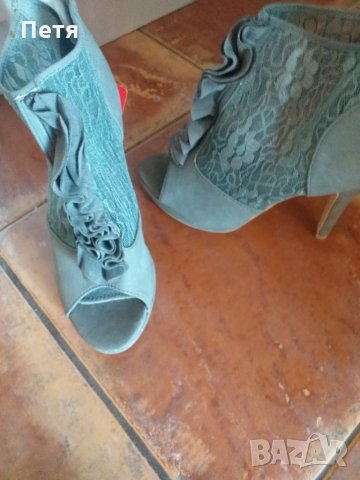 Нови интересни летни боти сиви с дантела , снимка 3 - Дамски елегантни обувки - 29428712