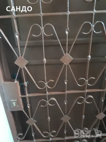 Метална врата, декоративна решетка за панелен двустаен апартамент, снимка 2 - Други стоки за дома - 48181067