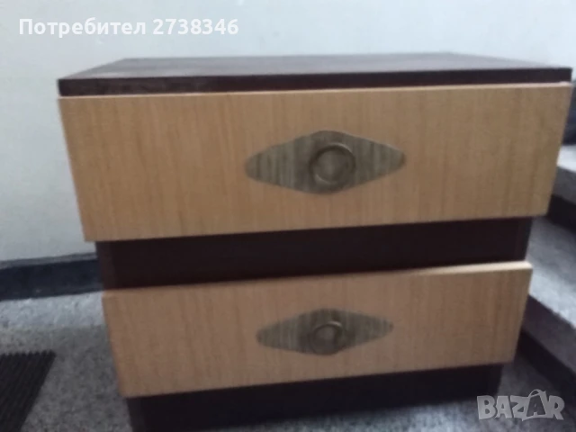 Два броя витиндж шкафове, снимка 2 - Шкафове - 50593876