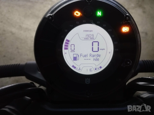 Husgvarna Svartpilen 401cc, снимка 6 - Мотоциклети и мототехника - 53304118