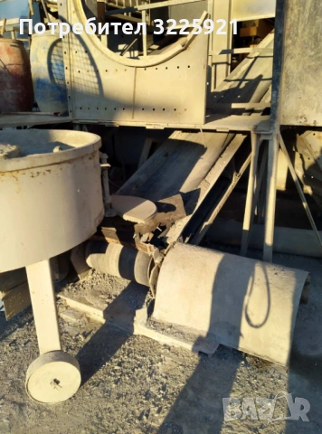 Стационарна вибропресовачна машина - комплект , снимка 2 - Други машини и части - 53909943