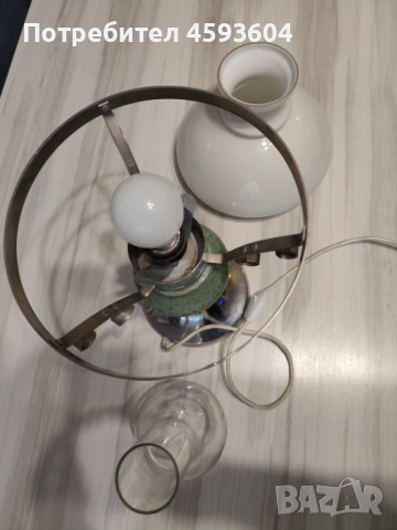 Красива ретро лампа за бюро или нощно шкафче, снимка 2 - Настолни лампи - 53962970