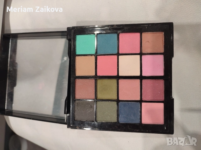 Палитри, снимка 2 - Козметика за лице - 54017404