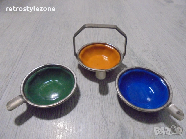 № 8548 Колекционерски винтидж пепелници с емайл – ретро комплект (3 бр.)  , снимка 4 - Други ценни предмети - 54012200