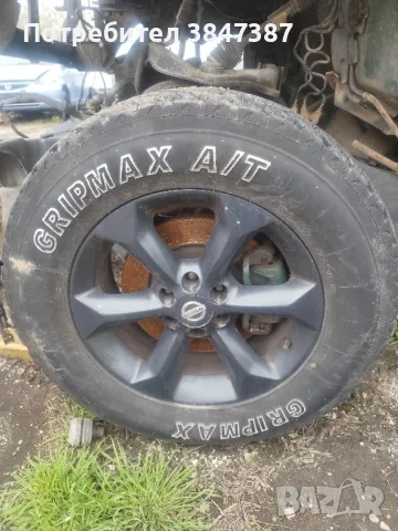 17" джанти с гуми Нисан, снимка 3 - Гуми и джанти - 49793621