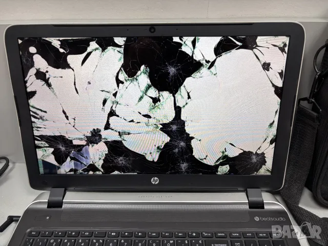 *За части* Лаптоп HP Pavilion 15-p052su + Зарядно + Чанта, снимка 2 - Части за лаптопи - 56008660