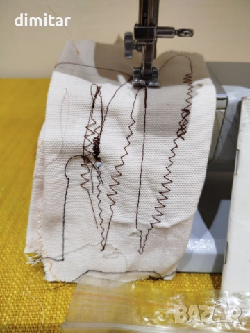 Метална шевна машина RICCAR, снимка 5 - Шевни машини - 54251435