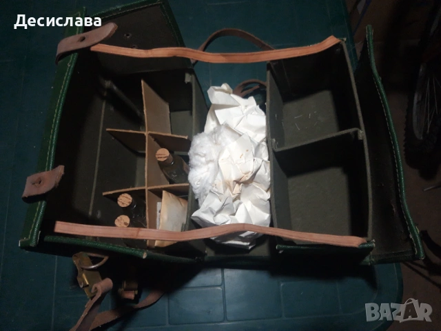 Военна докторска чанта, снимка 2 - Антикварни и старинни предмети - 53294259