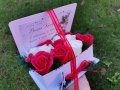 Кутия тип книга със спапунени рози страхотен подарък за предстоящите  празници, снимка 2