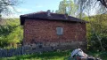 Продавам двор и къща  на два етажа в с. Бойковец Област София ., снимка 7