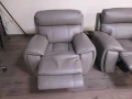 Бежови кожени фотьойли - 2 броя с електрически релакс механизъм, снимка 6