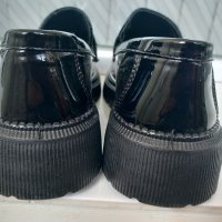 Дамски лачени обувки , снимка 3 - Дамски ежедневни обувки - 42765121