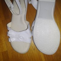 Нови сандали, номер 34, снимка 2 - Детски сандали и чехли - 40790006