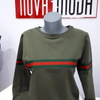 Зелена блуза , снимка 1 - Блузи с дълъг ръкав и пуловери - 30157757
