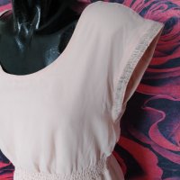 Кремаво розова къса разкроена феерична рокля с мъниста М, снимка 3 - Рокли - 37550113